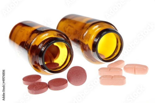 brown and pink pills