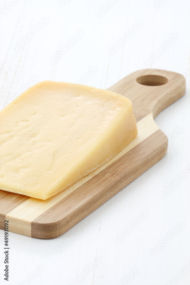 Gourmet aged cheddar cheese Gourmet aged cheddar cheese