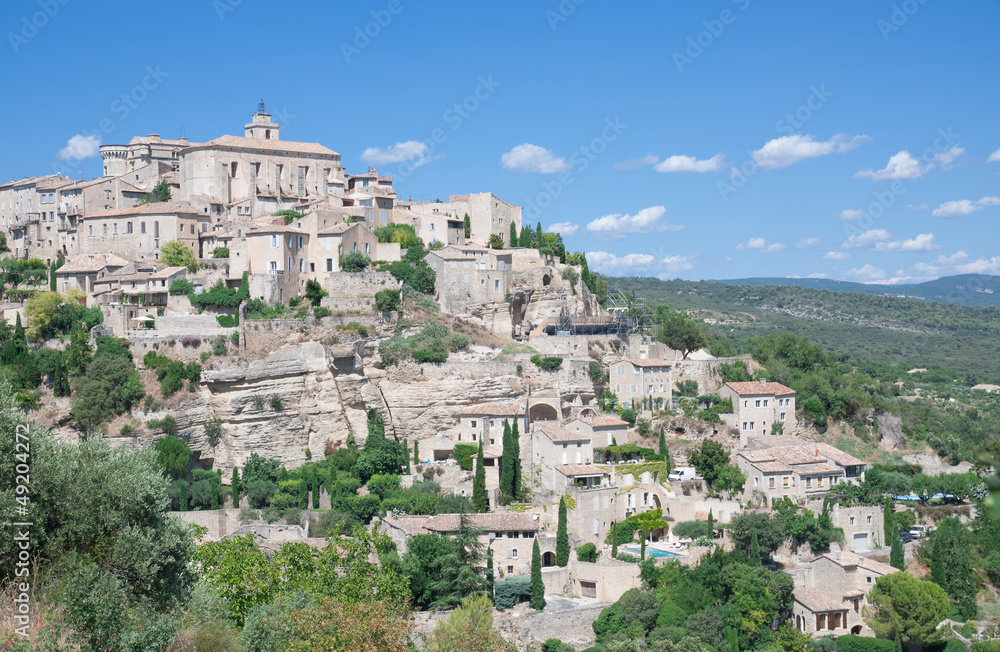 das berühmte mittelalterliche Dorf Gordes in der Provence