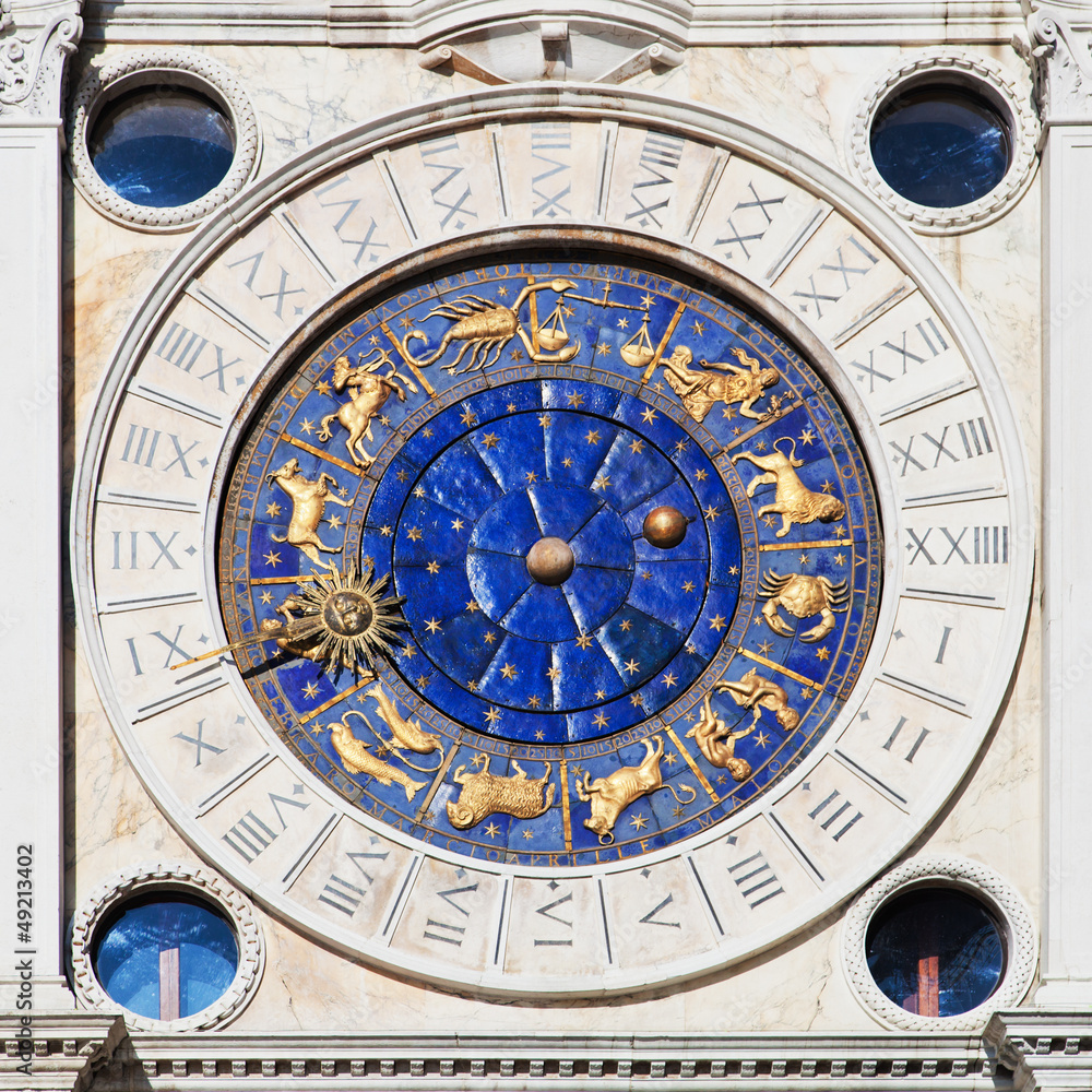 astronomische Uhr vom Markusplatz in Venedig