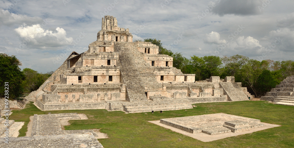 Mayan pyramids Edzna. Yucatan, Campeche,