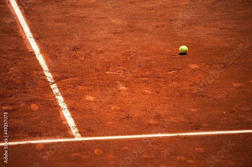 Tennis © Alexi Tauzin