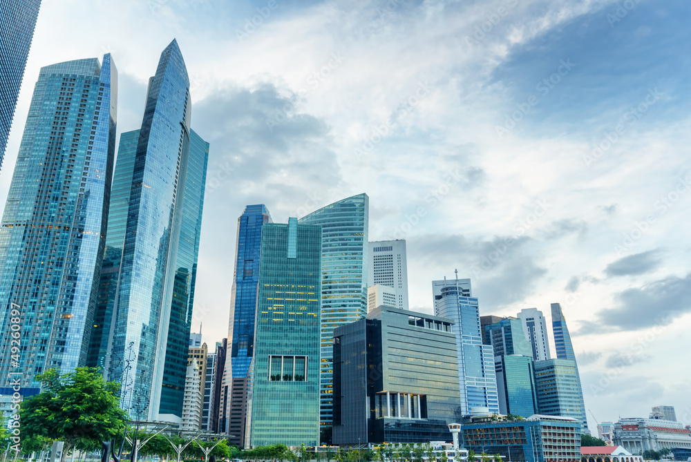 Naklejka premium Skyscrapers in financial district of Singapore