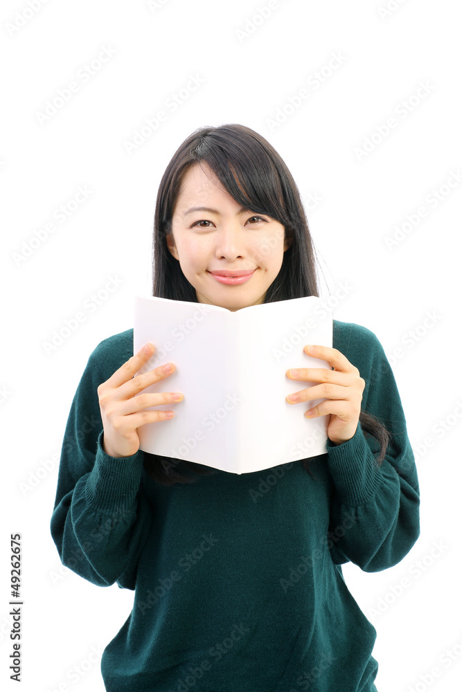 読書をする女の子 読書をする女の子