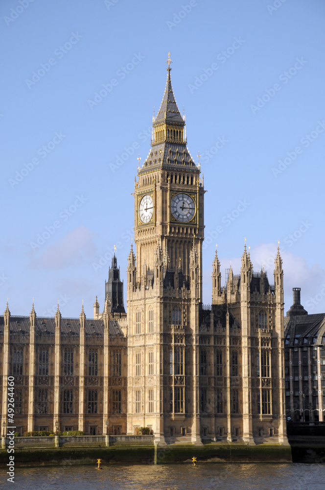 Fototapeta premium Big Ben above River Thames