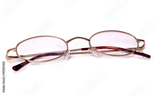 Oval reading glasses cutout