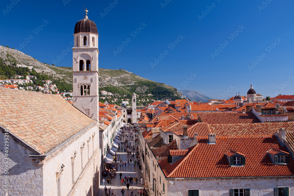 Tourists flock down main street in Dubrovnik old town