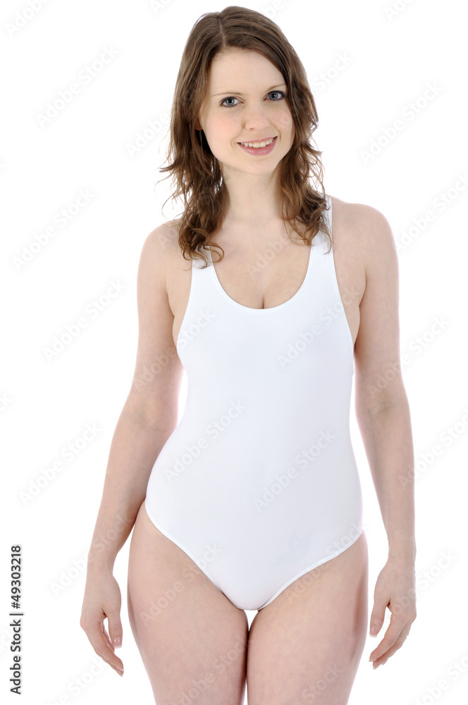 Junge Frau in weißem Badeanzug Junge Frau in weißem Badeanzug