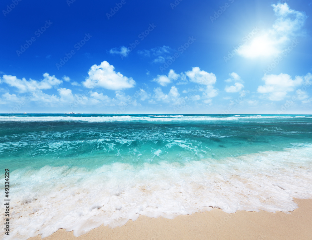 Fototapeta premium perfect beach on La Digue island, Seychelles