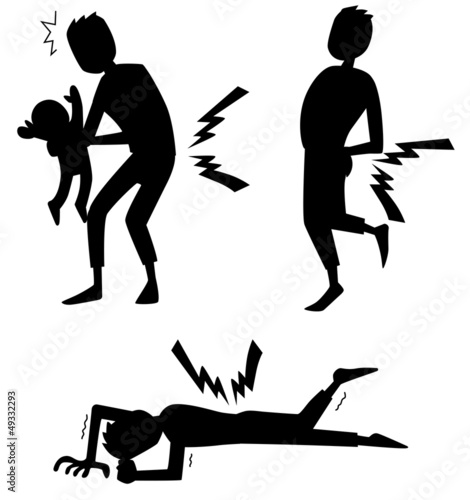 腰痛に苦しむ男性