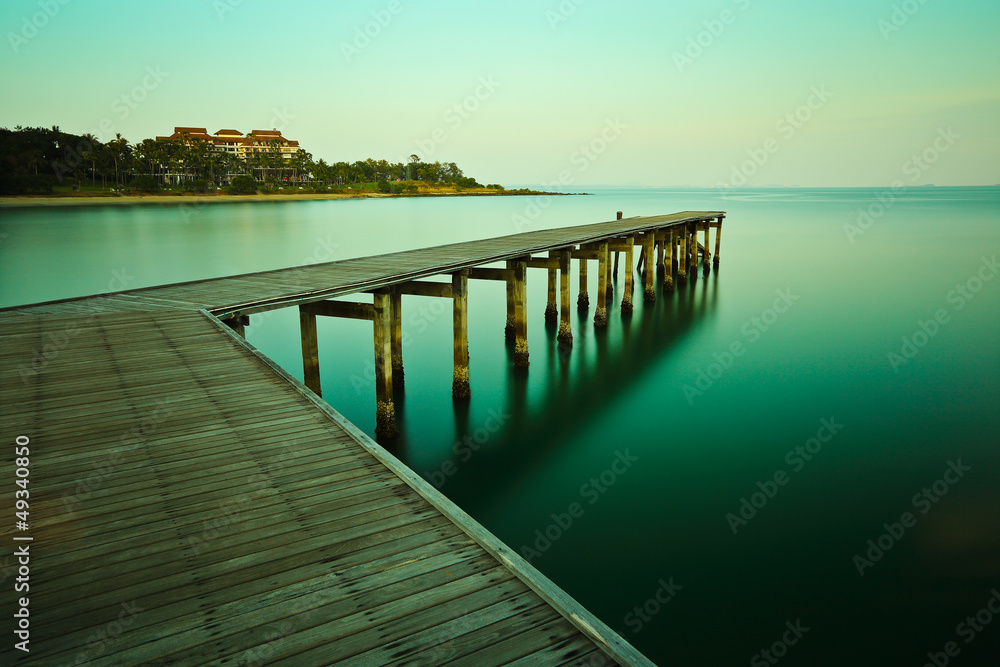 Long exposure of the jetty with evening light