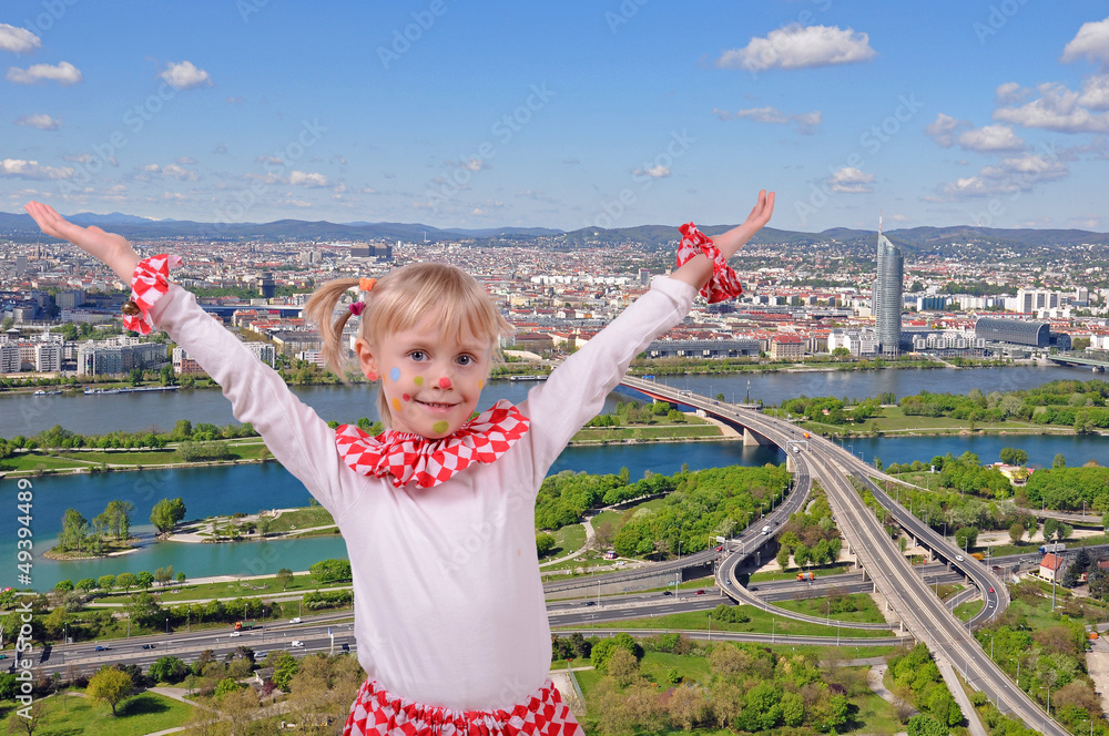 Fototapeta premium fröhliches kind in wien