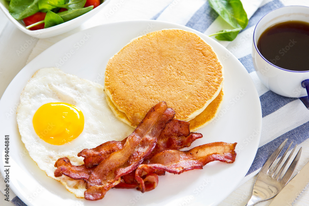 Pancake with Bacon and fried egg