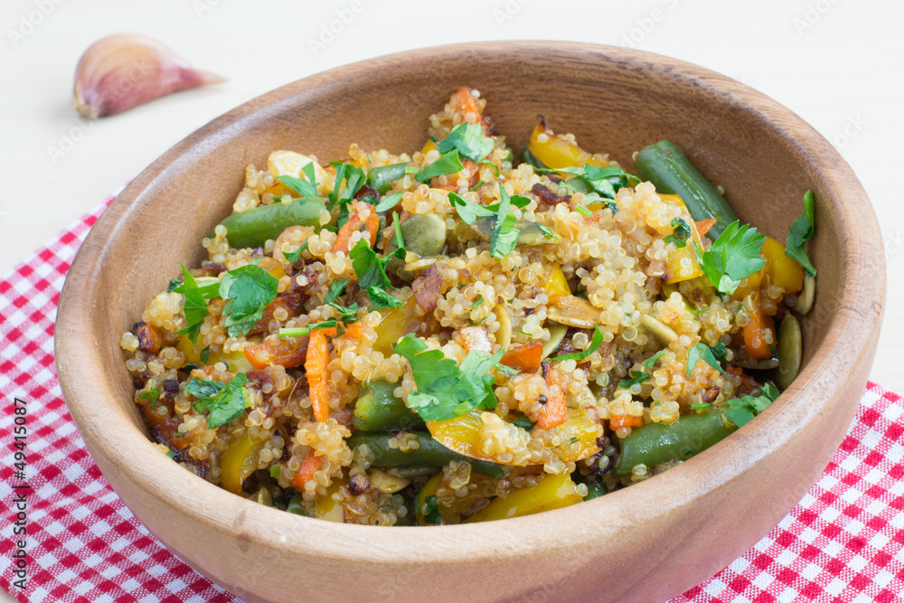 Stir-fry with vegetables and quinoa Stir-fry with vegetables and quinoa