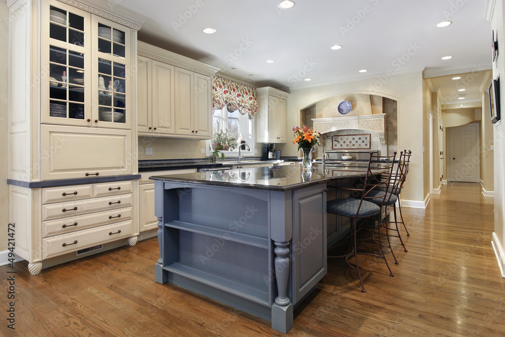 Fototapeta premium Upscale kitchen with granite island