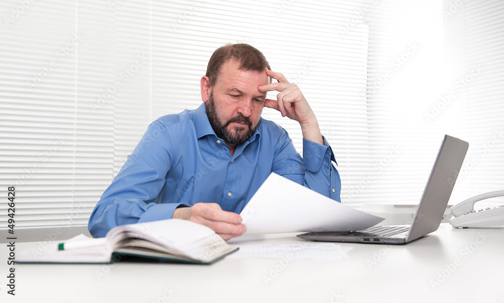 Old Business man with Laptop Old Business man with Laptop