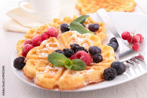waffles and berries fruits