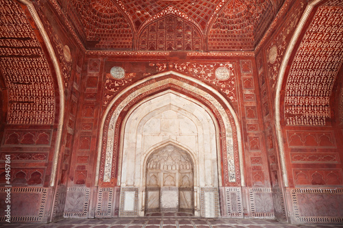 Detail of decorating the Taj Mahal