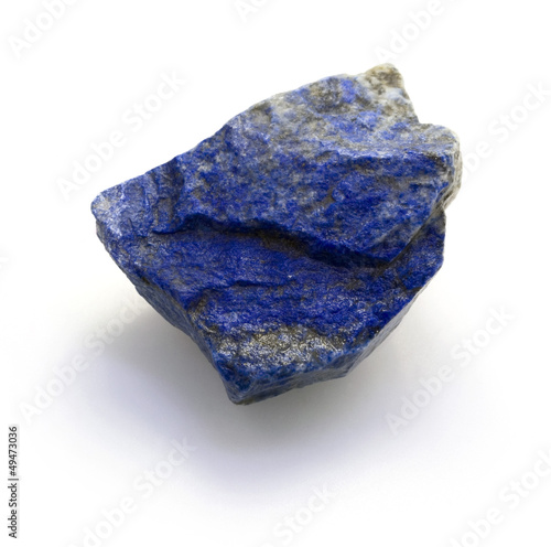 Fotografija Single Lapis Lazuli rock isolated on white background