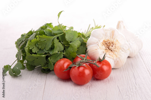 parsley,tomato and garlic