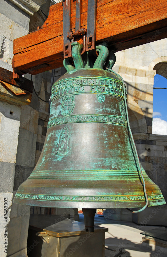 Fototapeta premium Italy: the Pisa leaning tower big bell.