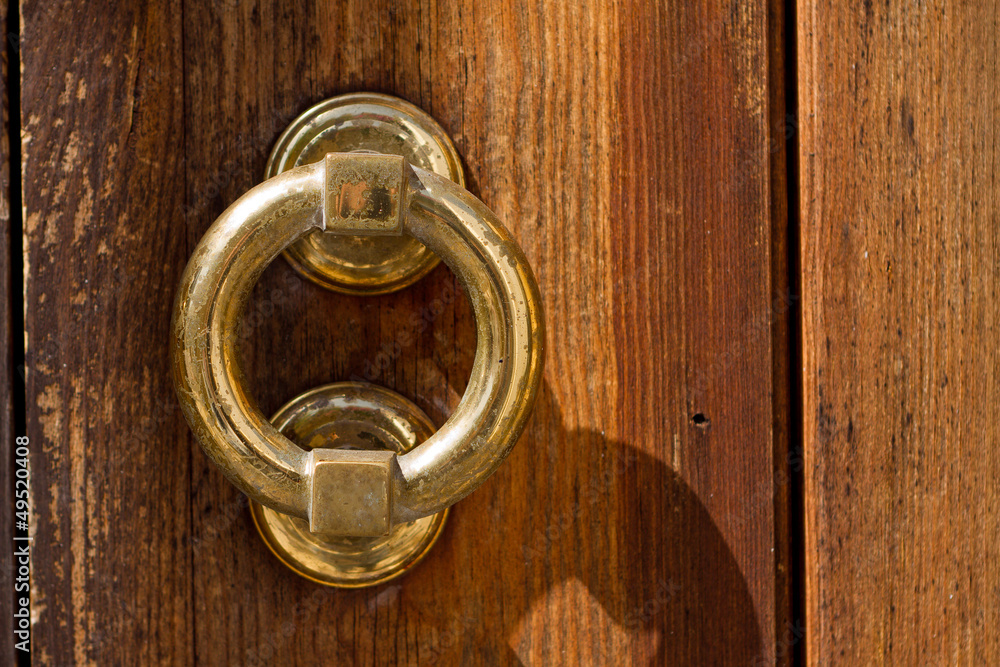 Ring on the door Ring on the door