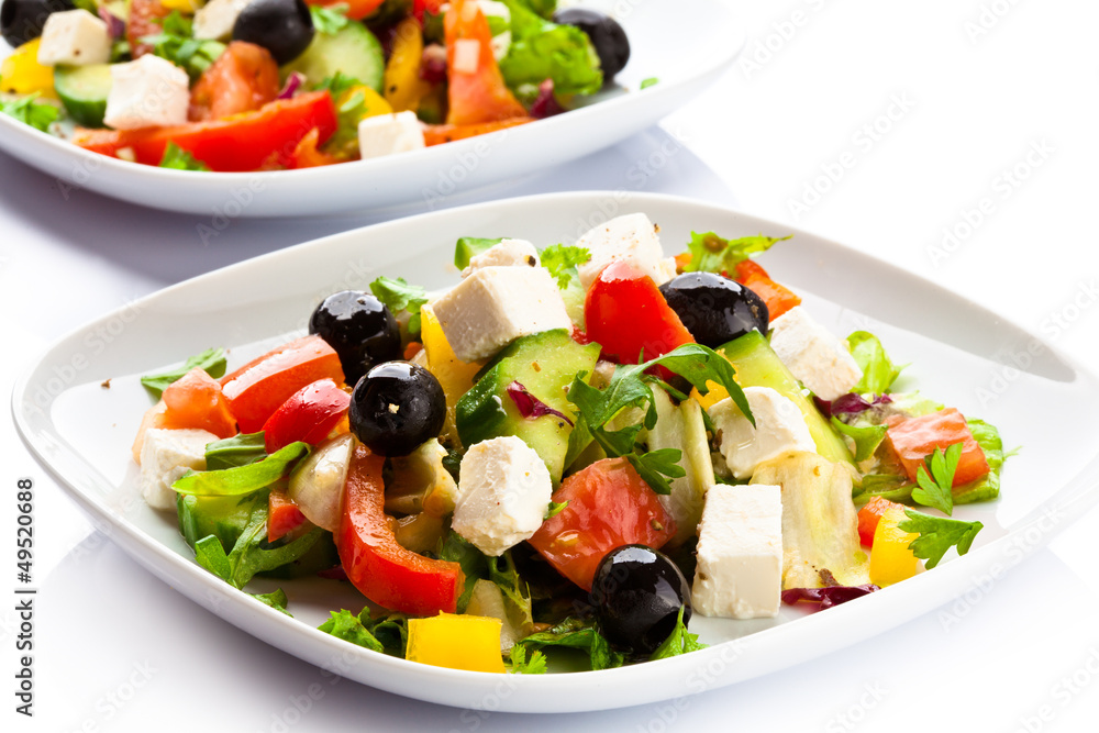 Vegetable salad with cheese