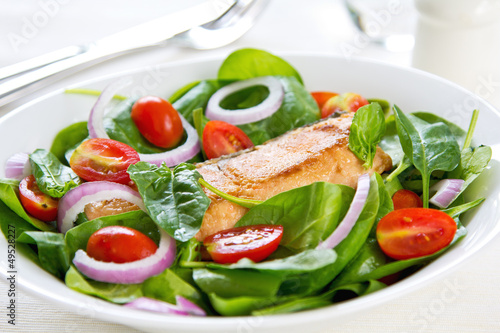 Salmon with Spinach salad