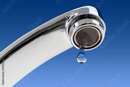 Obraz na płótnie Water tap with drop.