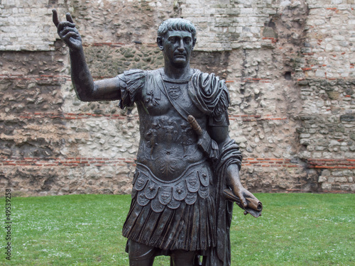 Εκτύπωση καμβά Emperor Trajan Statue