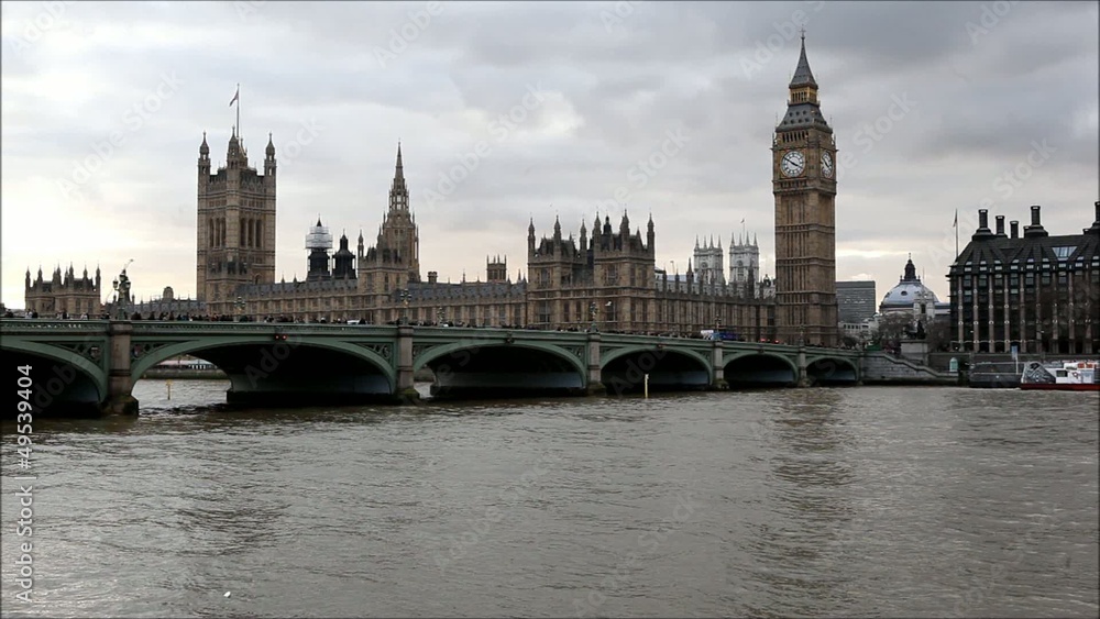 Life passing by at the House of Parliament Life passing by at the House of Parliament