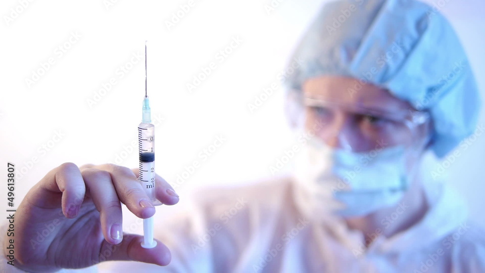 HD - Laboratory. Drug in the syringe HD - Laboratory. Drug in the syringe