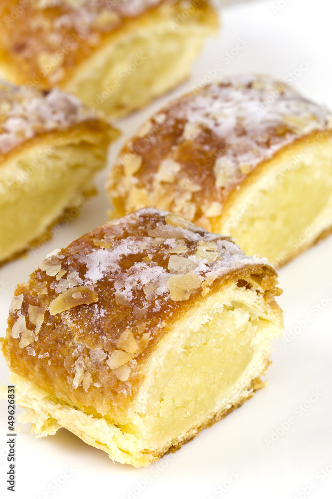 Pastry roll with almond paste