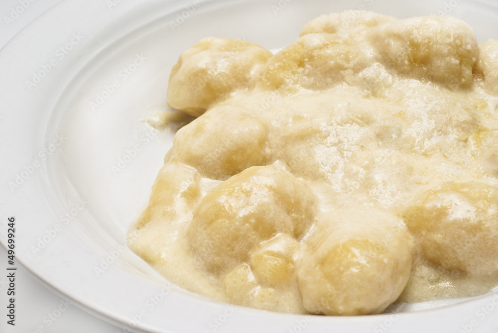 gnocchi with four cheese sauce
