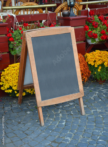 Obraz na płótnie Blackboard with offerings of a restaurant - place in the text w salonie