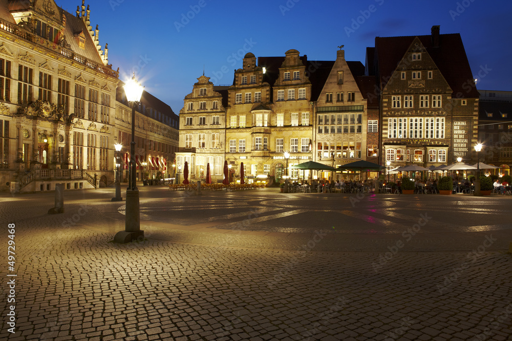 Bremen - Rathausplatz am Abend