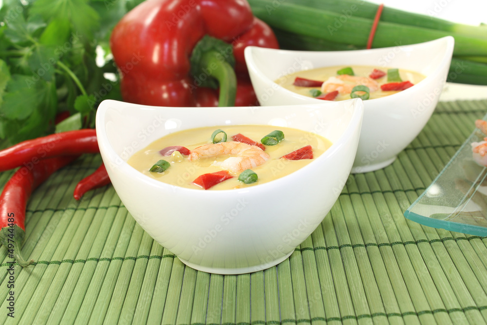 asiatische Currysuppe mit Garnelen asiatische Currysuppe mit Garnelen