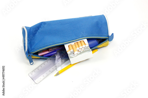 Wallpaper Mural cigarettes Torontodigital.ca