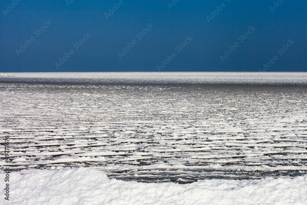 Obraz premium Frozen Baltic sea.
