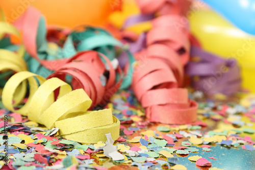 party streamers