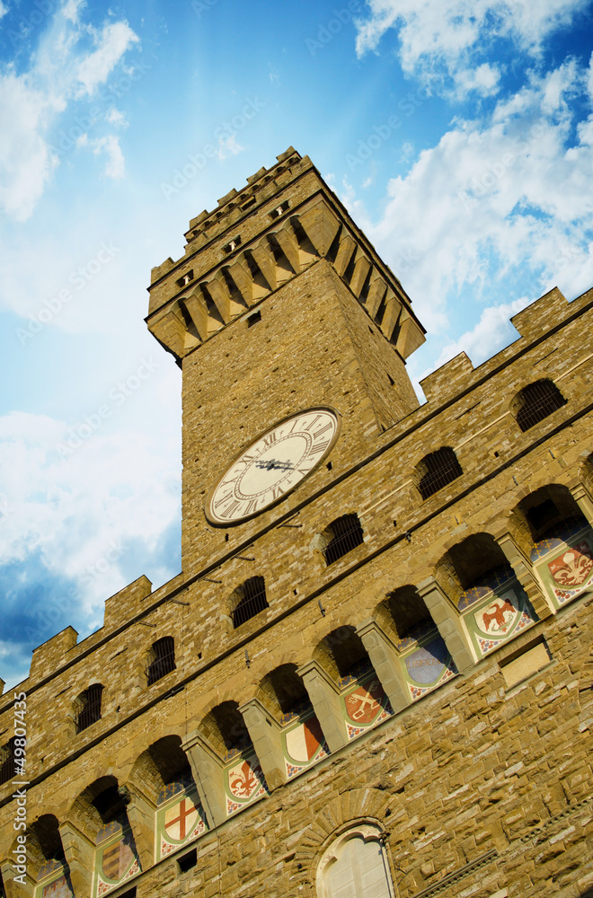 Fototapeta premium Bottom-Up view of Piazza della Signoria in Florence