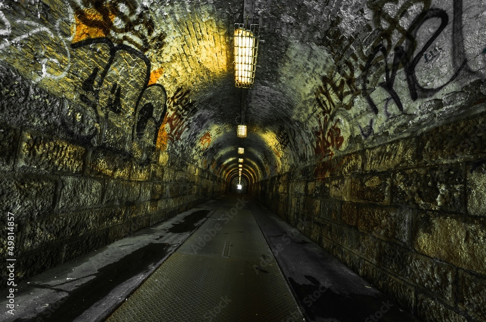 Urban underground tunnel