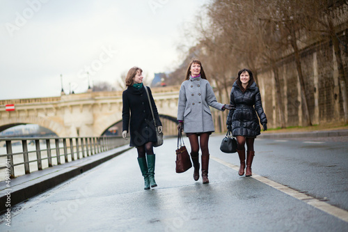 Canvas Print Three friends having fun together