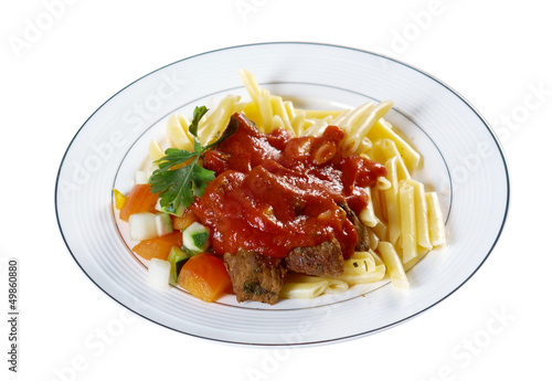  pasta with tomato beef sauce