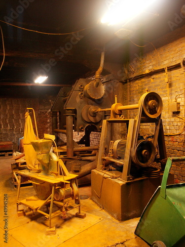 Lost Places - verlassene Maschinen im Filterwerk Meißen