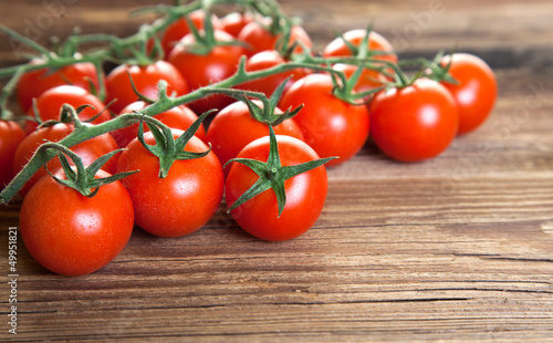 Tomaten auf Holz I © Daniel Ernst