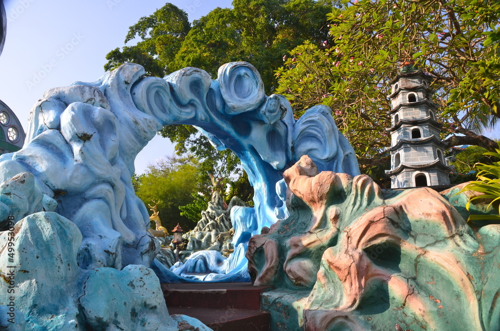 Naklejka premium Statues in the Haw Par Villa Gardens in Singapore