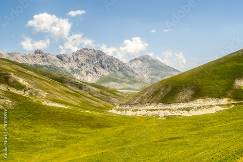 The road of Campo Imperatore