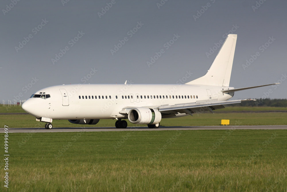 B 737 white B 737 white