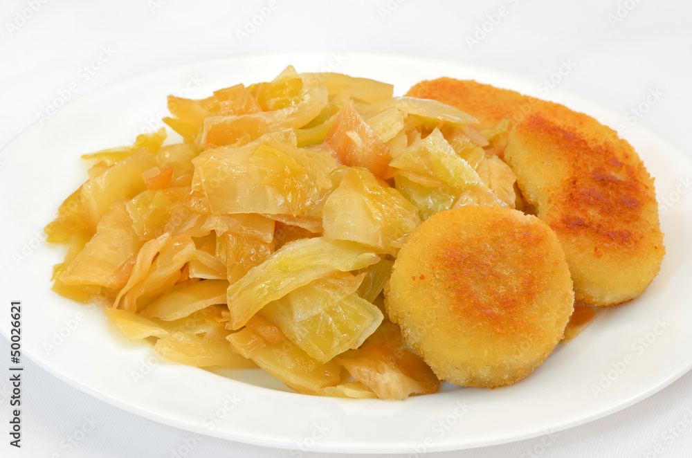Stewed cabbage with nuggets